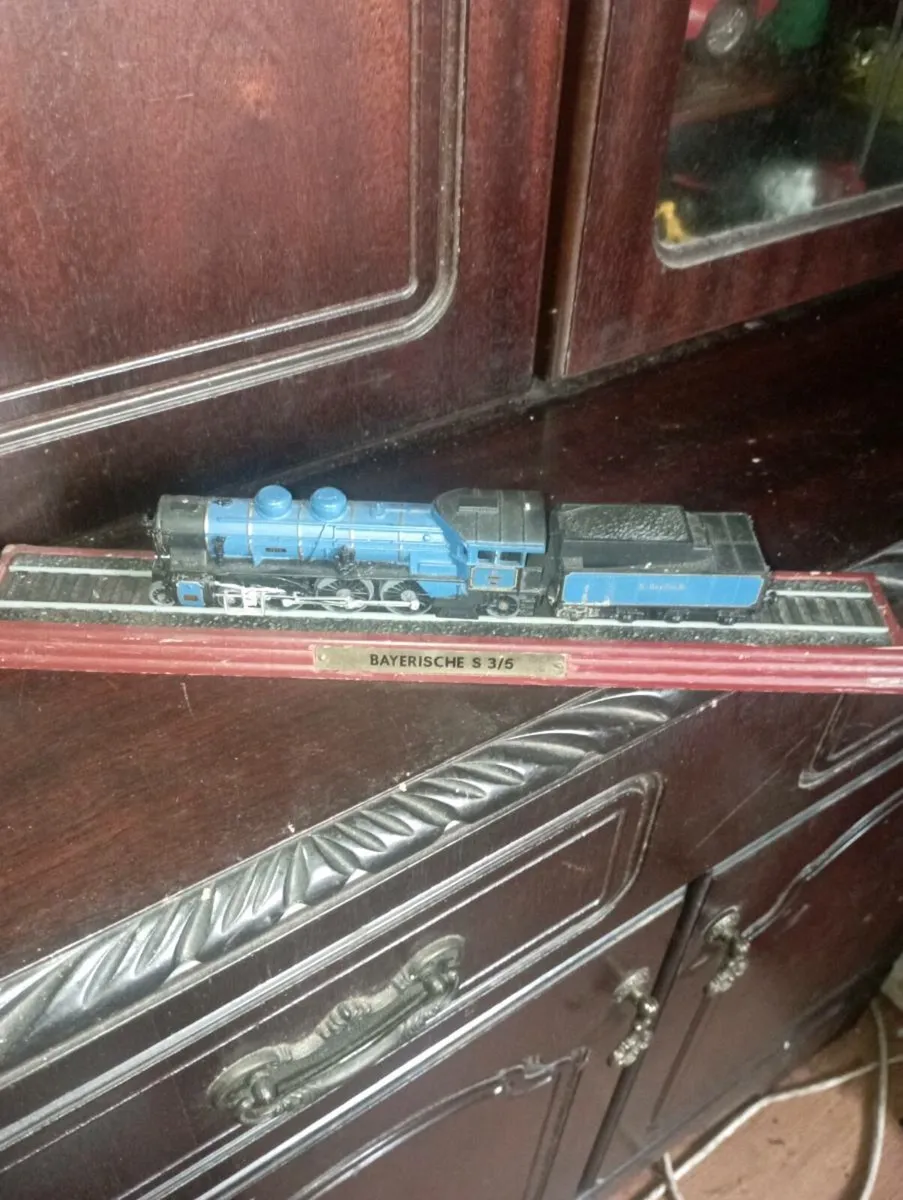 BAYERISCHE S3/6  & TYPE12  CLASS LOCOMOTIVE 🚂  12 - Image 3