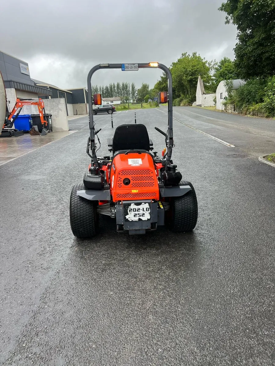 Kubota Zero Turn ZD1211 - Image 4