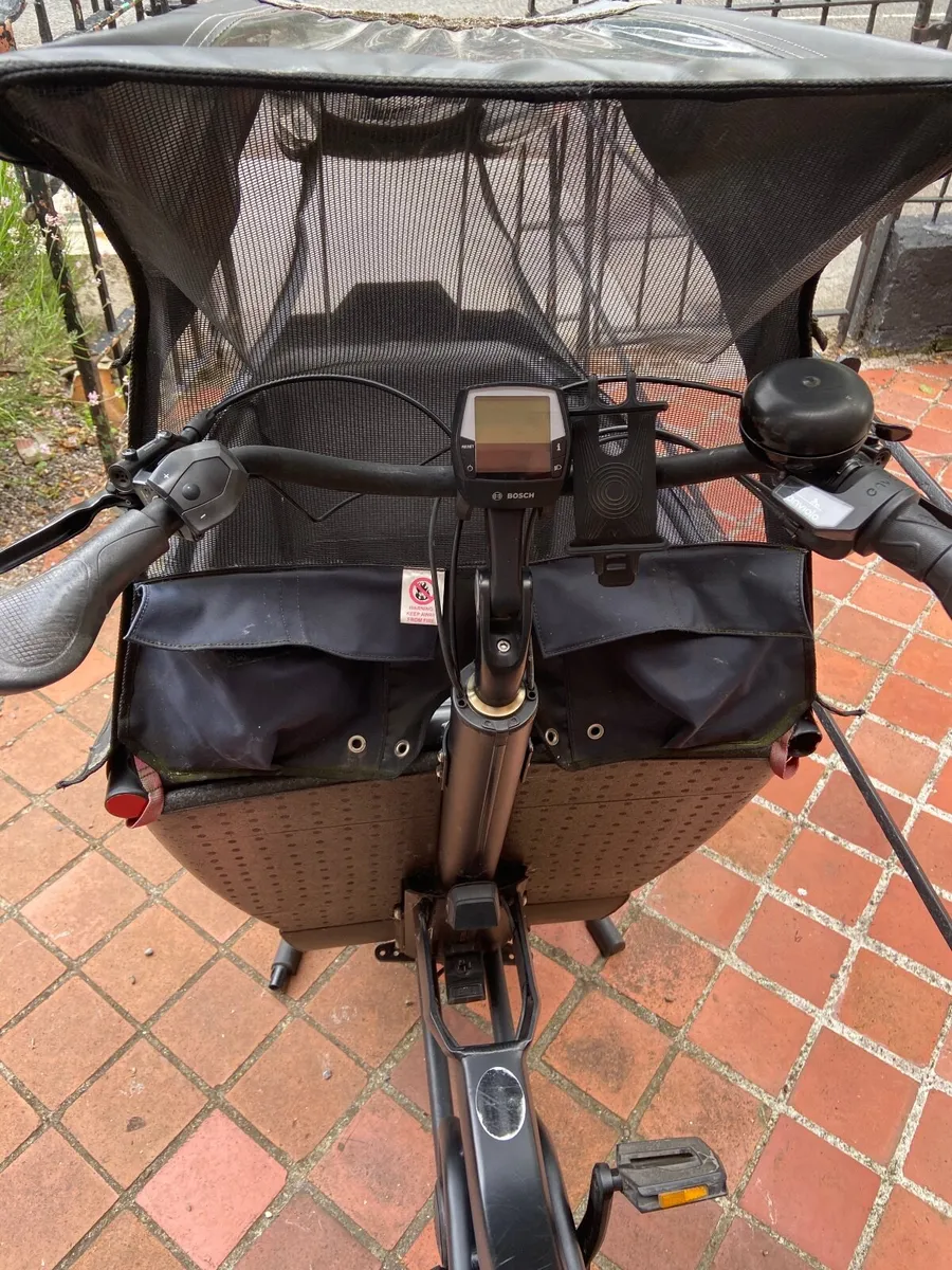 Urban arrow family electric cargo bike - Image 4