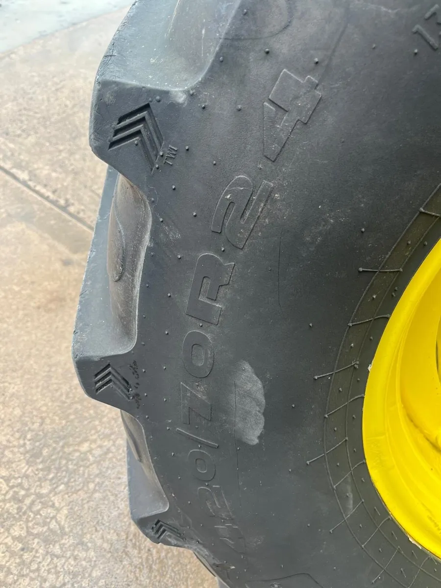 John deer rims and tyres - Image 2