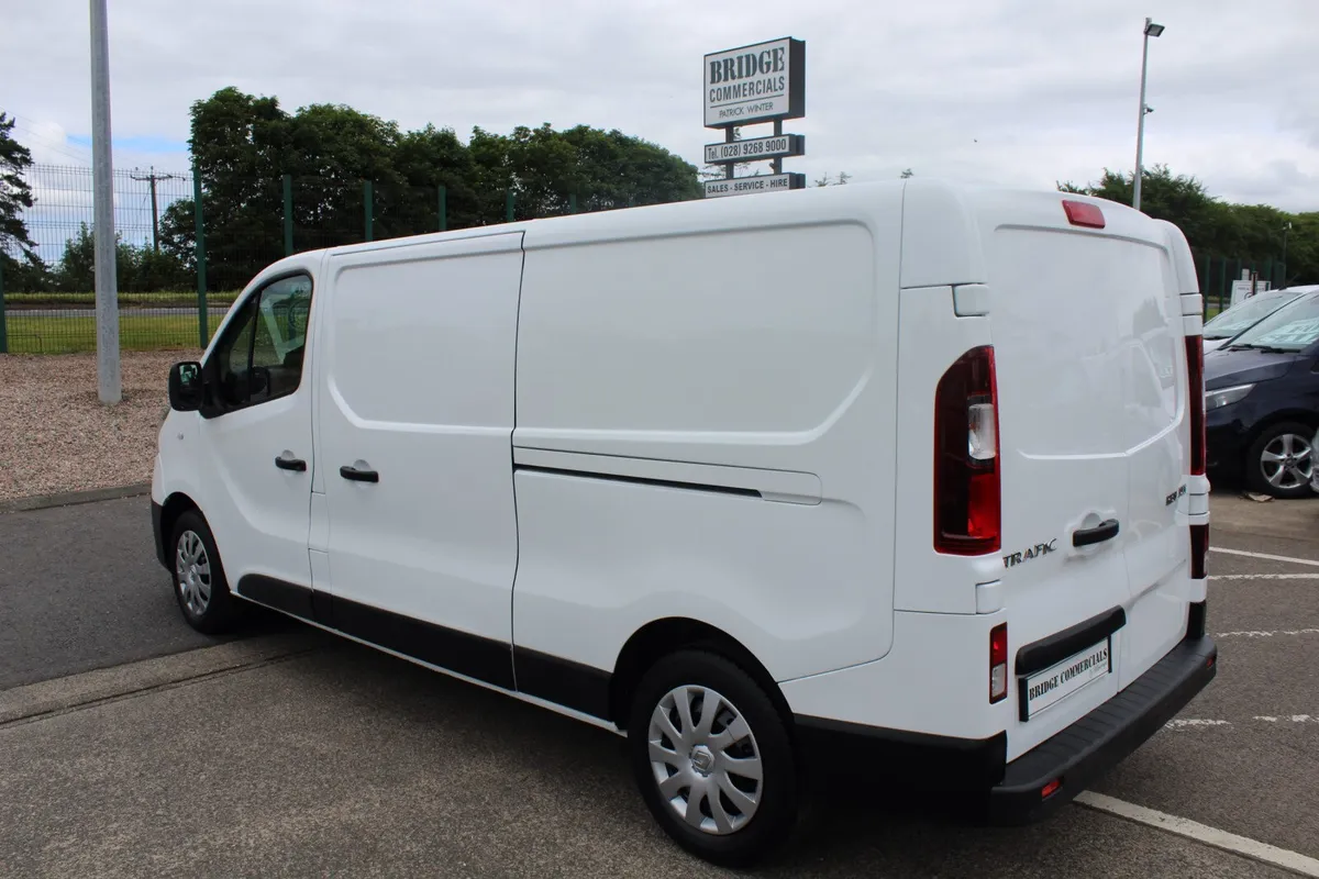 2021 Renault Trafic LL30 Business+ - Image 2