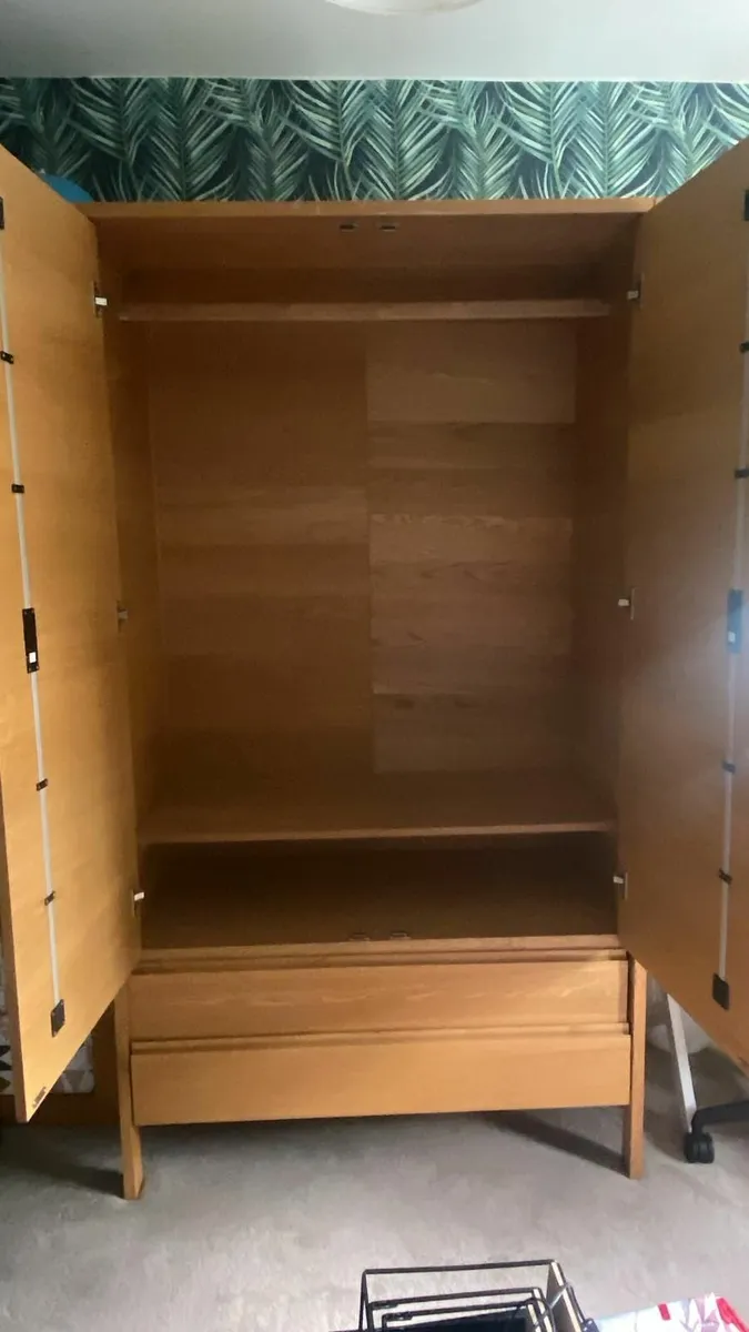 modern design solid wood wardrobe - Image 3