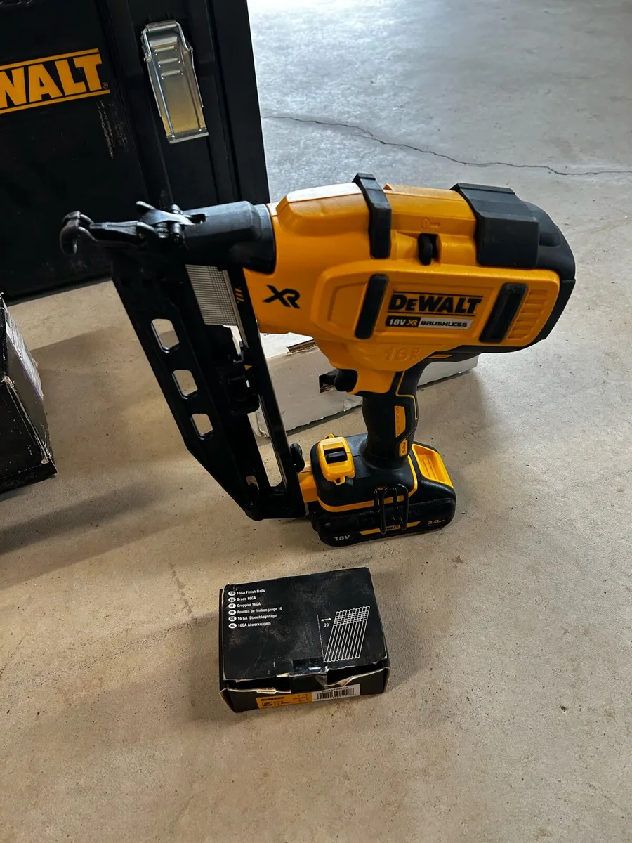 Dewalt XR Brushless Twin Pack Nailer - Bare Units - Image 3