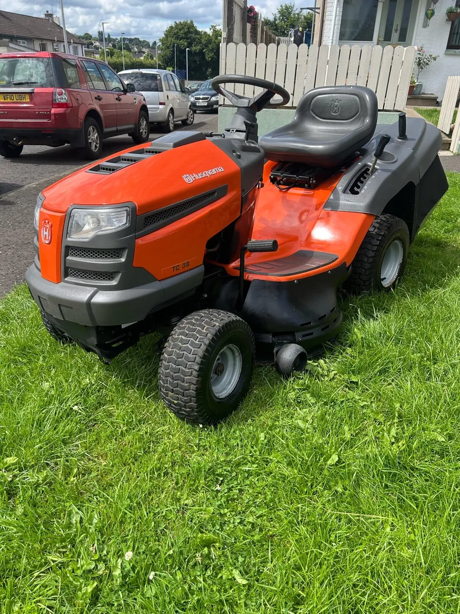 Husqvarna ride  on mower - Image 4