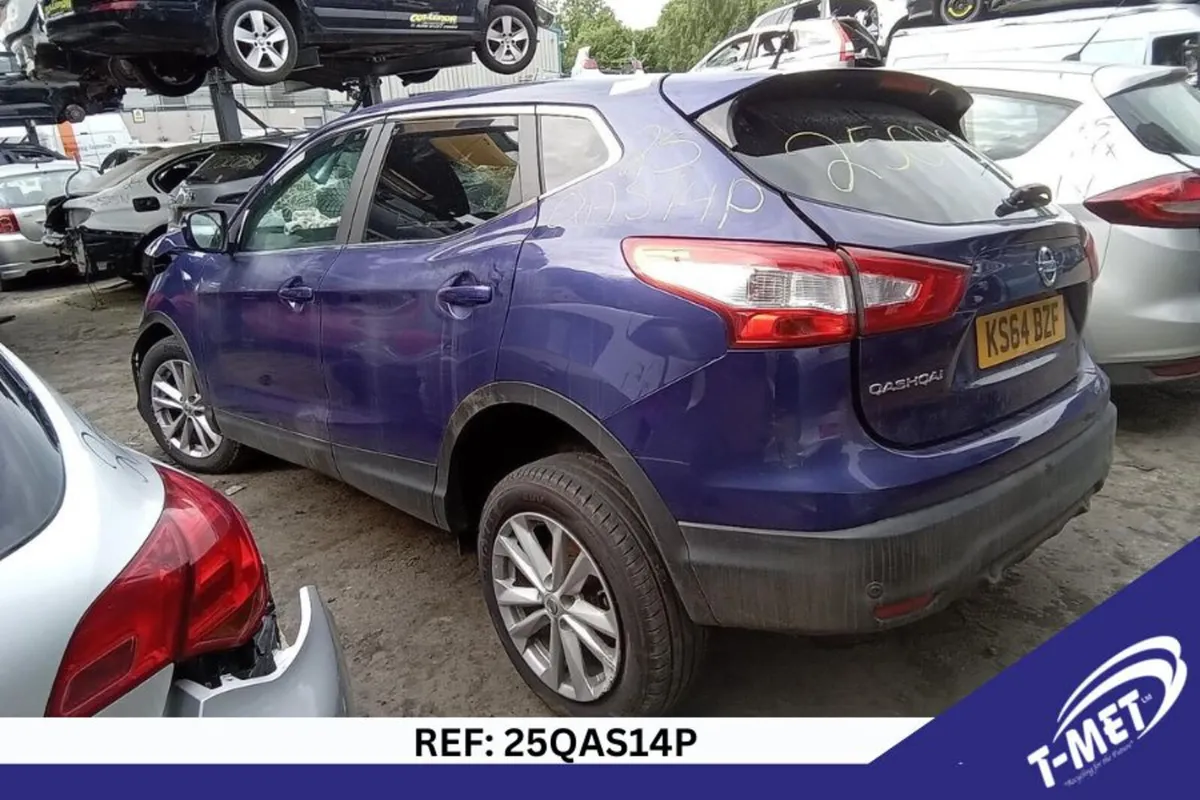 2015 NISSAN QASHQAI BREAKING FOR PARTS - Image 1