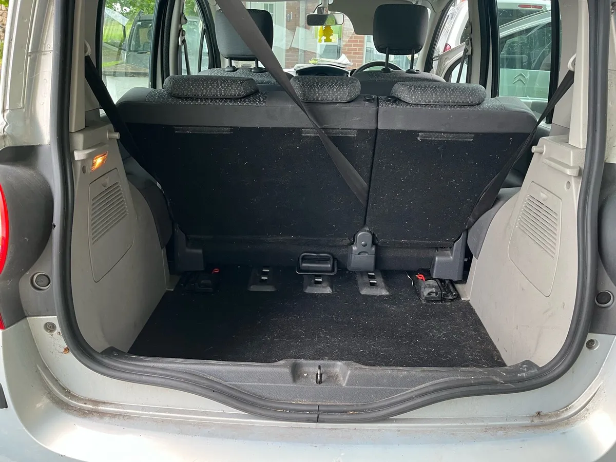 1.2L 2006 Renault Modus - Image 1