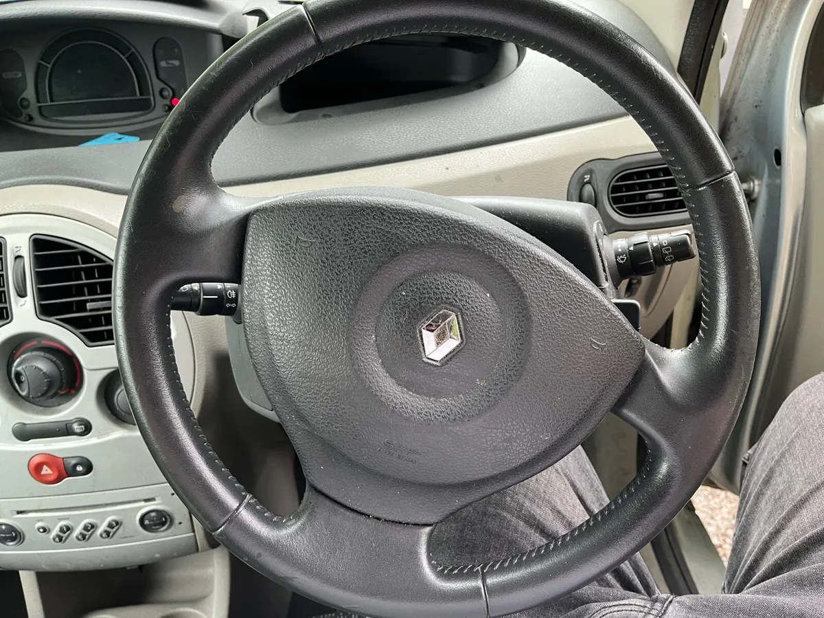 1.2L 2006 Renault Modus - Image 4