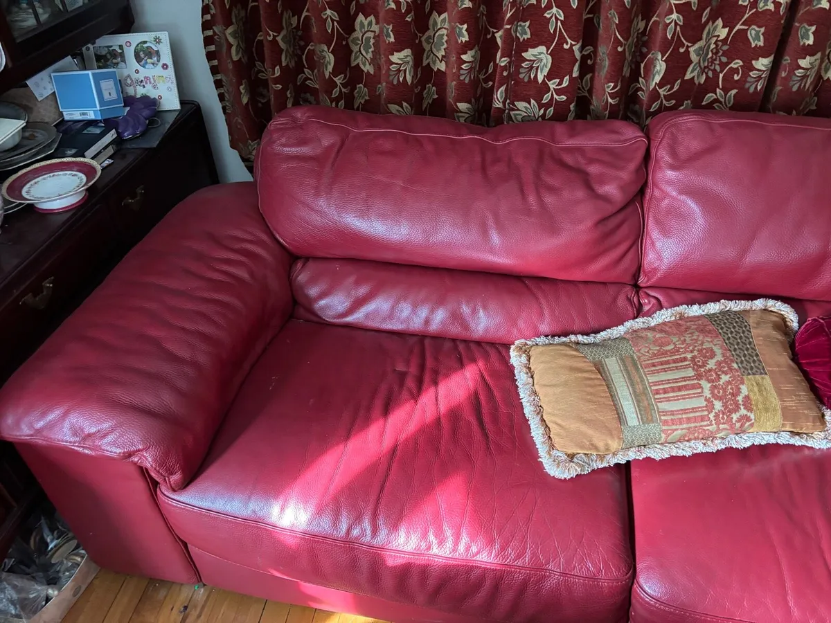 Red leather Italian couch - Image 2