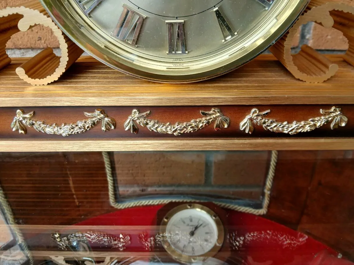 Brass mantel clock. - Image 2