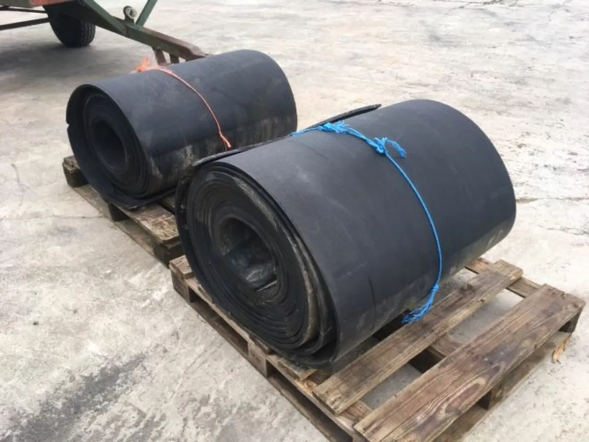 USED BELTING. HEAVY DUTY PANELS RSJ STEEL. - Image 1