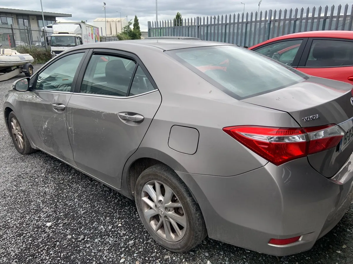 Toyota Corolla diesel - Image 2