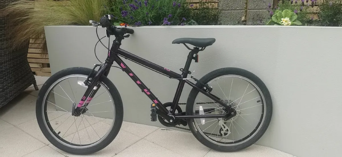 Vitus 20 Kids Bike - Image 2