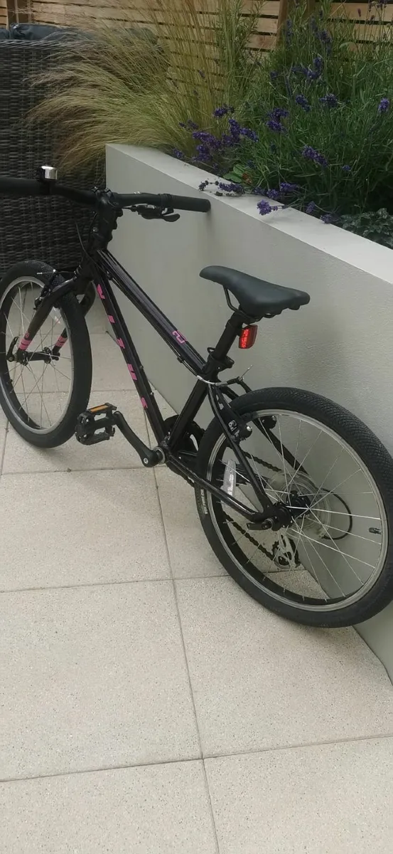 Vitus 20 Kids Bike - Image 4