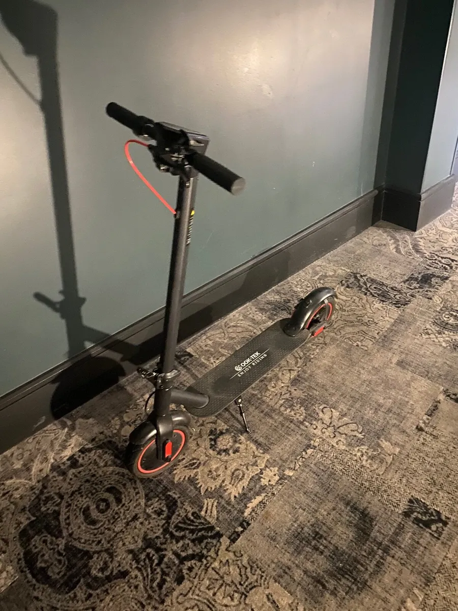 E-scooter - Image 1