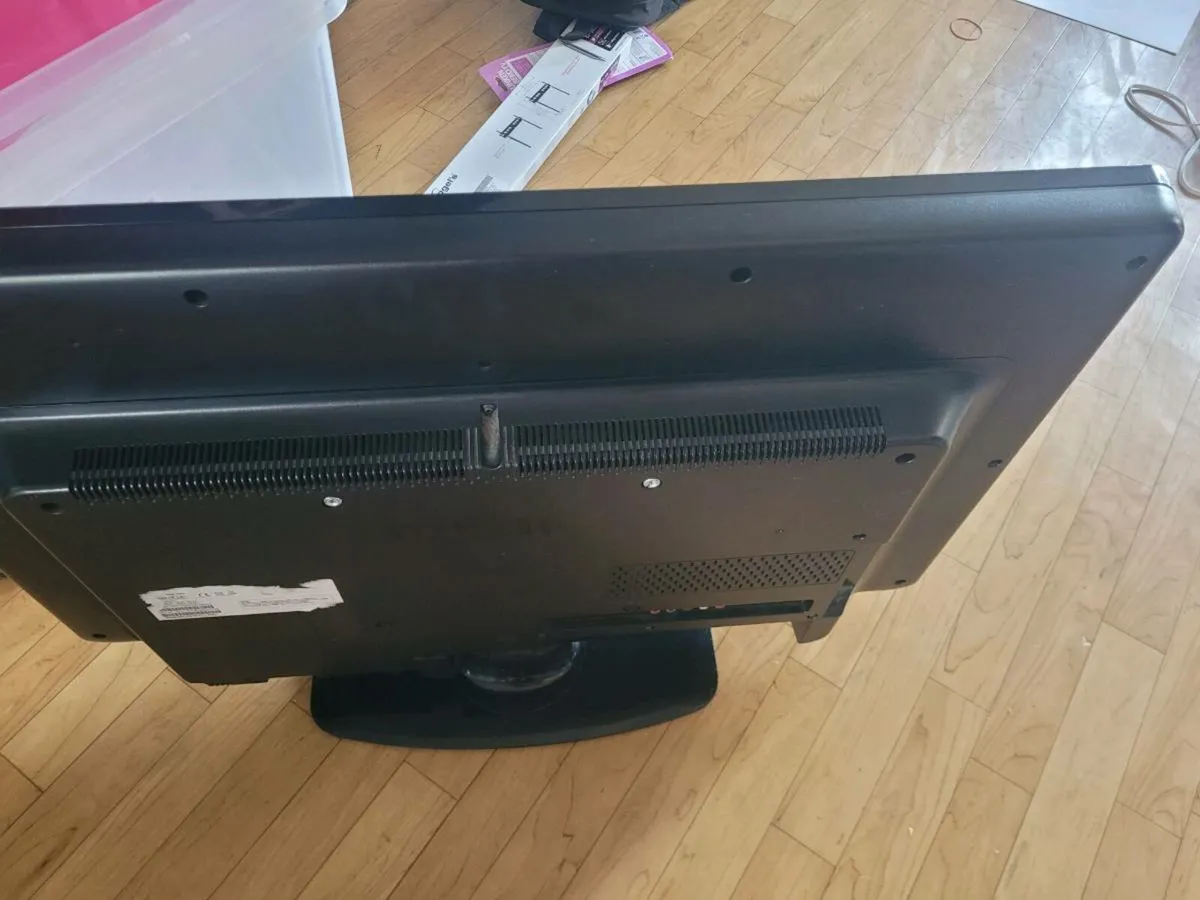 Philips 32 inch TV - Image 2