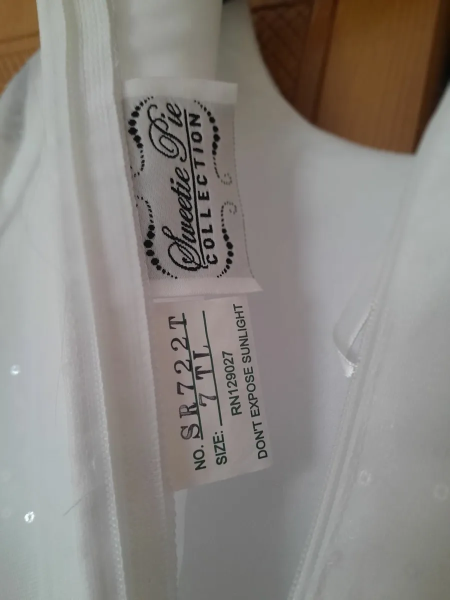 Communion dress - Image 4