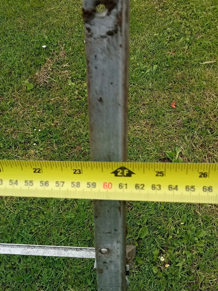 Old road sign frame - Image 3