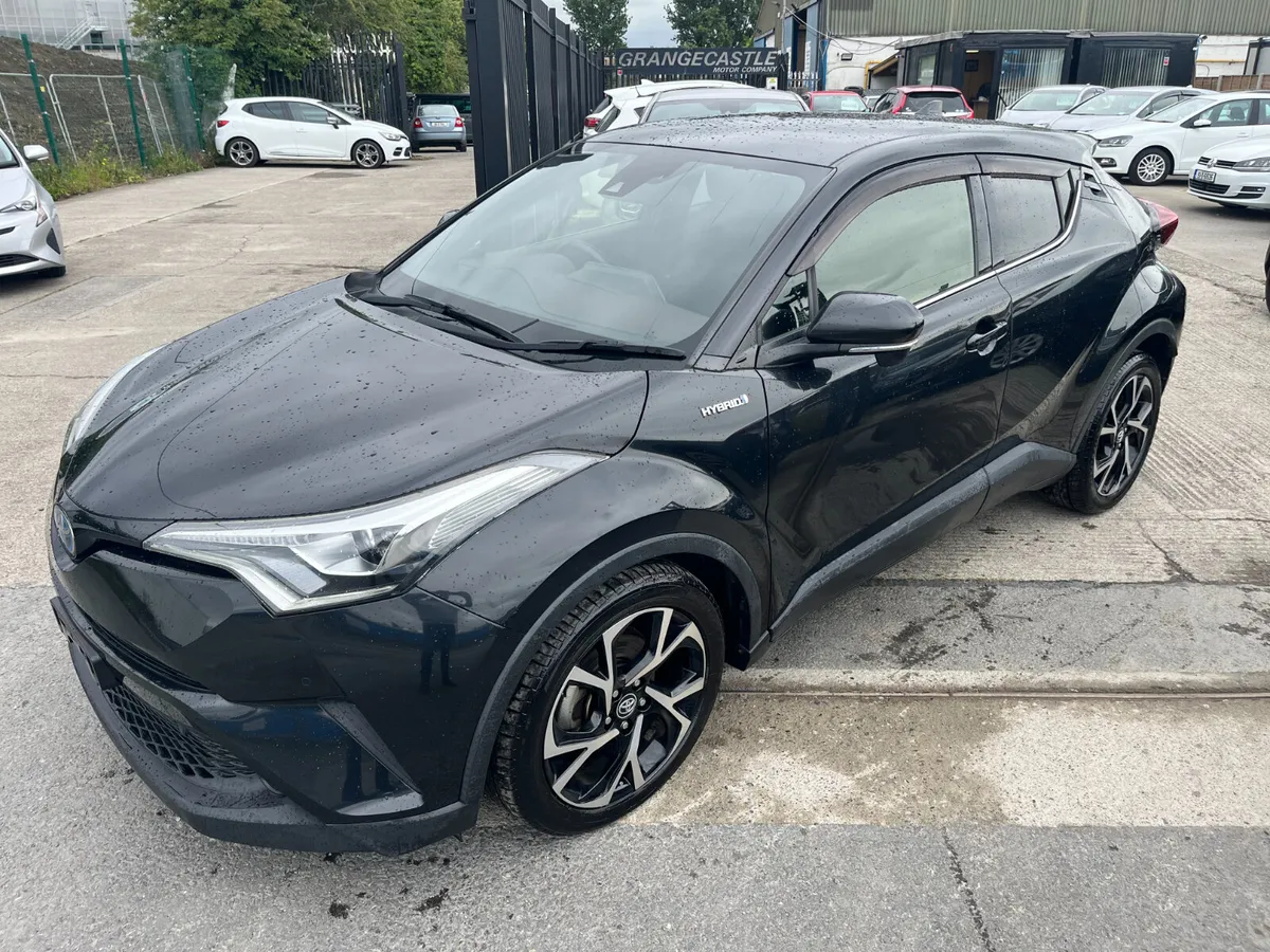 TOYOTA C-HR 2018, 1.8 HYBRID AUTO HIGH SPEC - Image 3