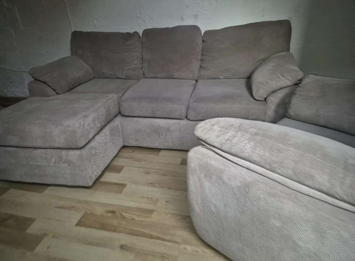 Corner set,Dublin Delivery - Image 3