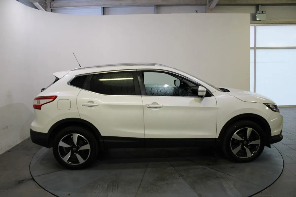 Nissan QASHQAI 1.5 DCI N-connecta - Image 3