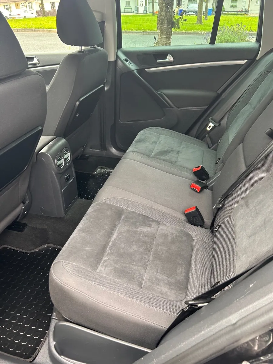 Volkswagen Tiguan 2015 - Image 3