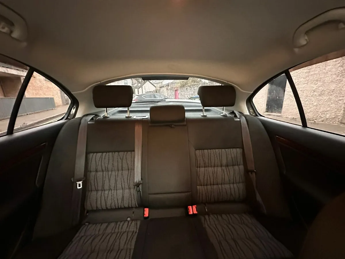 Skoda Octavia 2010-Great runner, fully maintained - Image 4