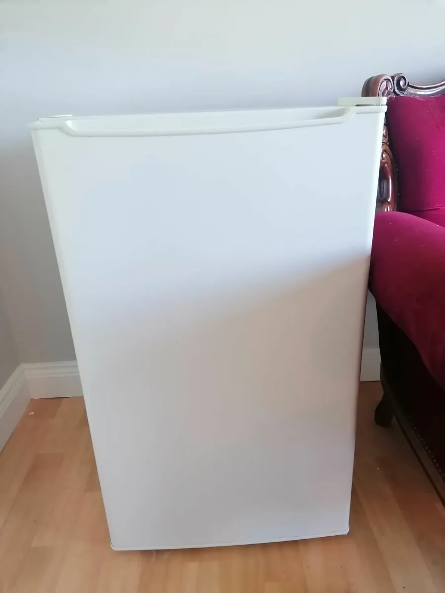 Small fridge freezer - Image 1