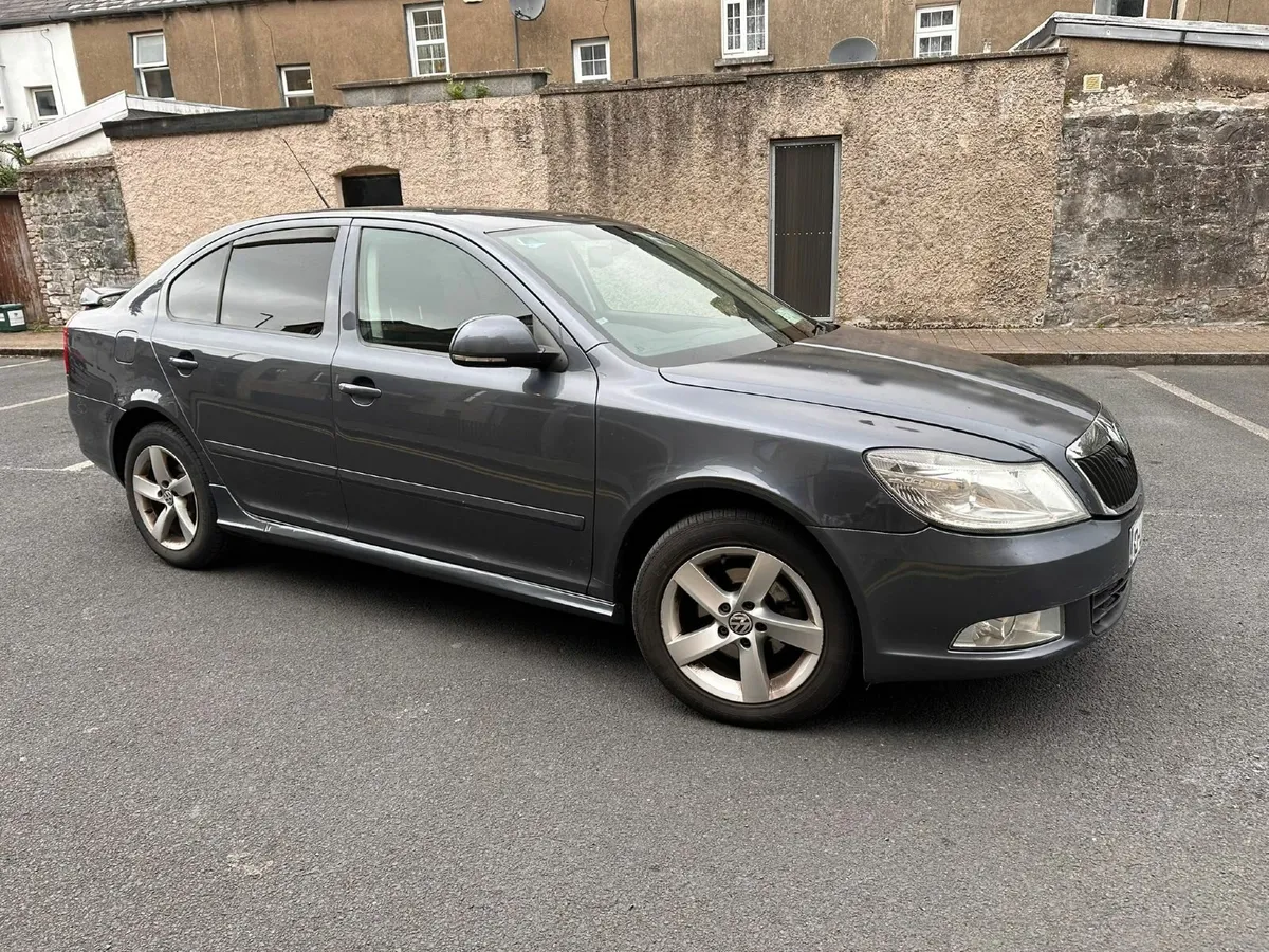 Skoda Octavia 2010-Great runner, fully maintained - Image 1