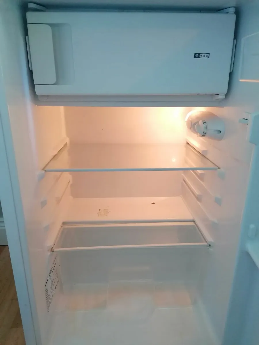 Small fridge freezer - Image 2
