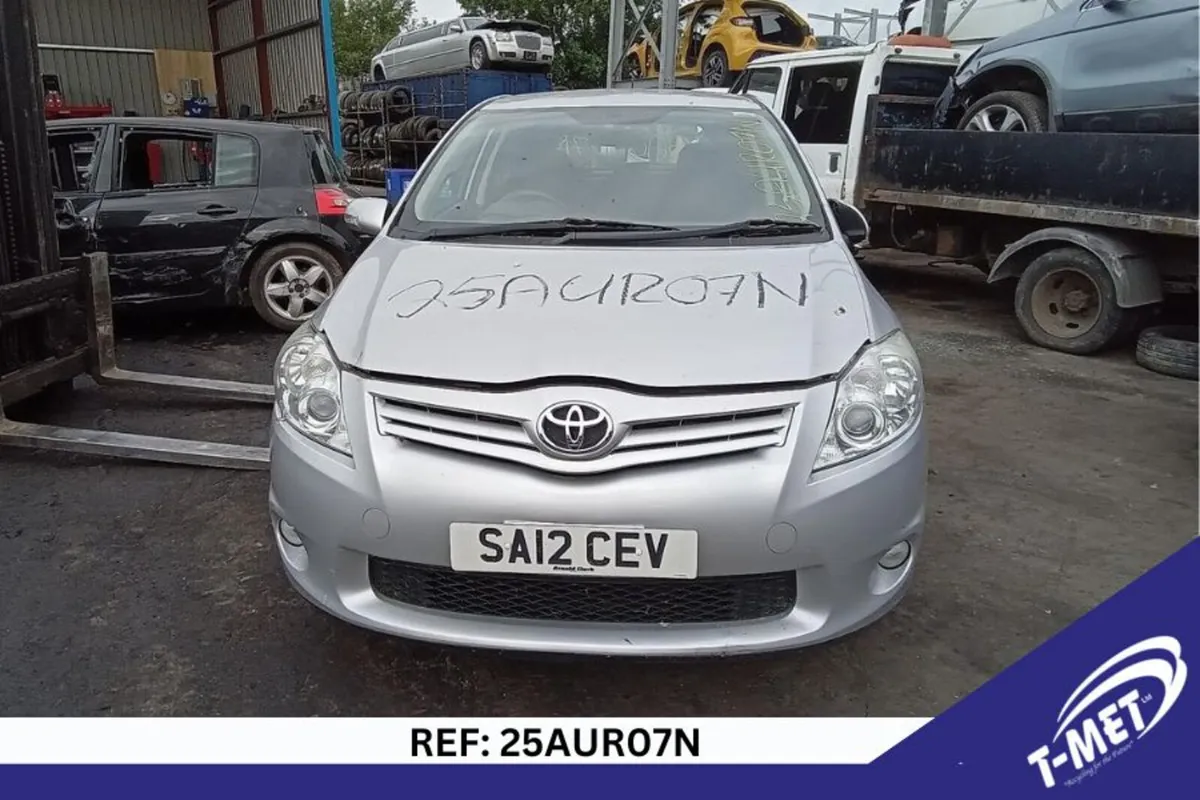 2012 TOYOTA  AURIS BREAKING FOR PARTS - Image 2