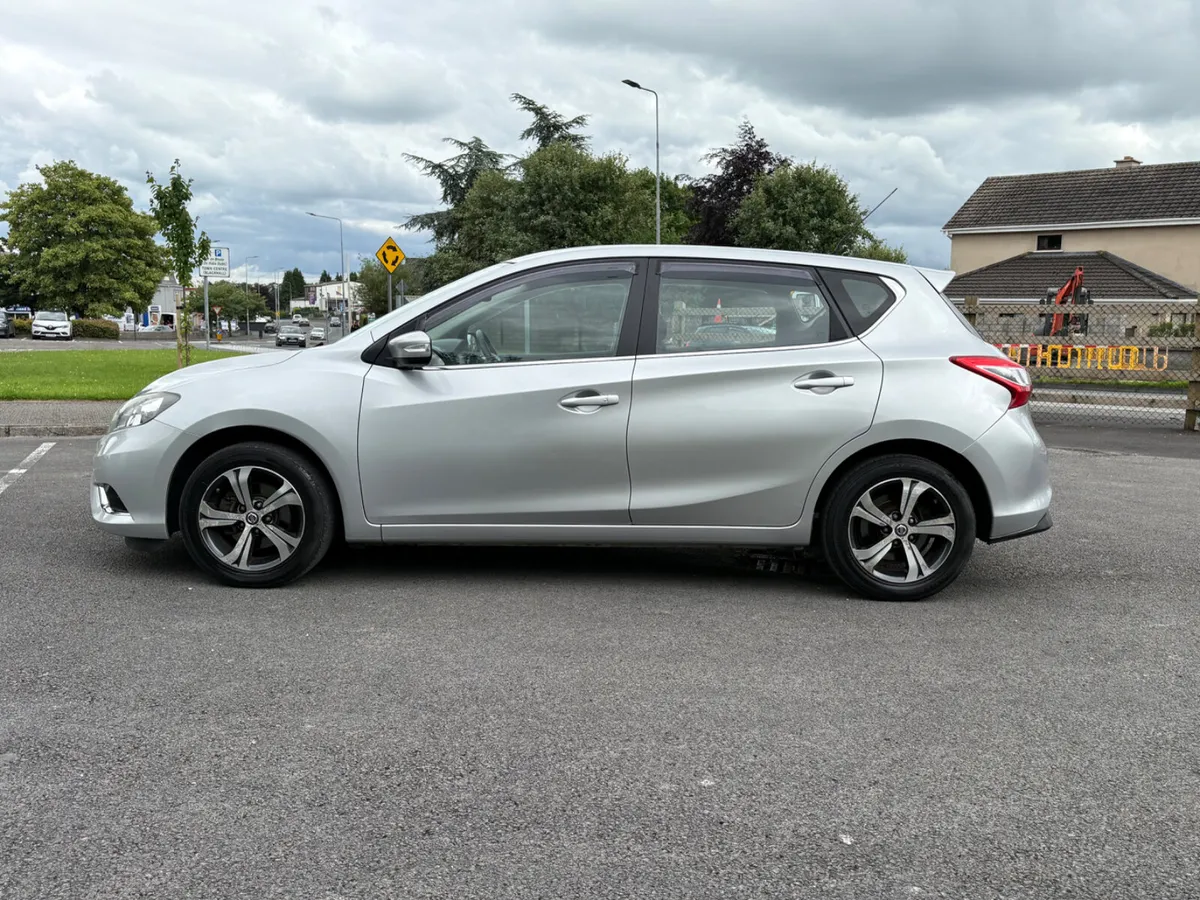 ABSOLUTELY IMMACULATE 2015 1.5 DCI - Image 4