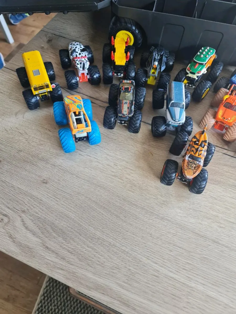 Monster jam toys - Image 4