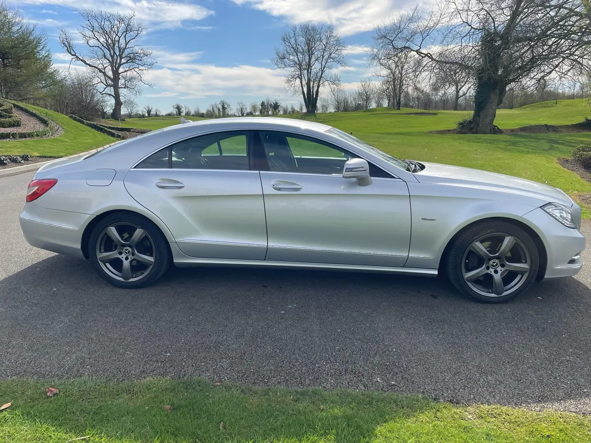 2012 Mercedes CLS 2.1  Mint Low Miles - Image 3