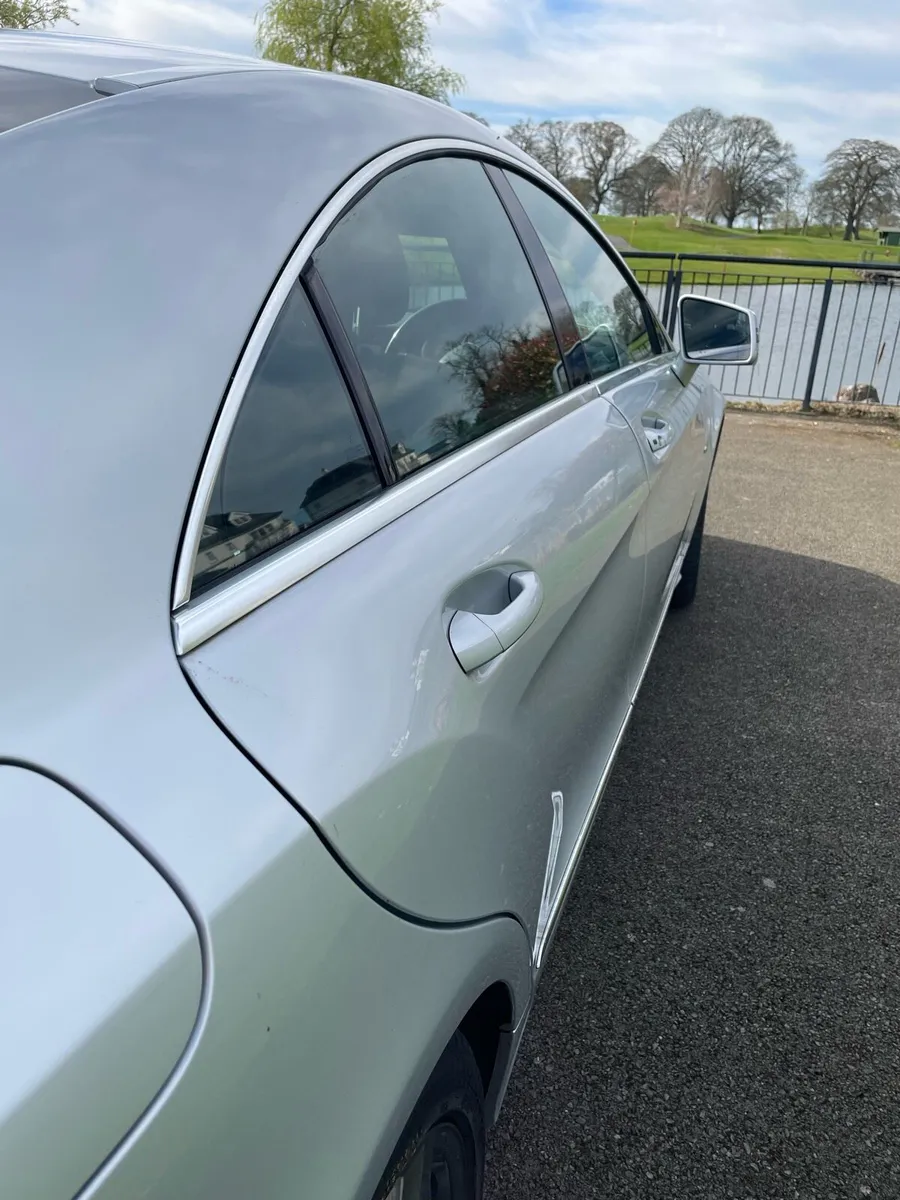 2012 Mercedes CLS 2.1  Mint Low Miles - Image 4
