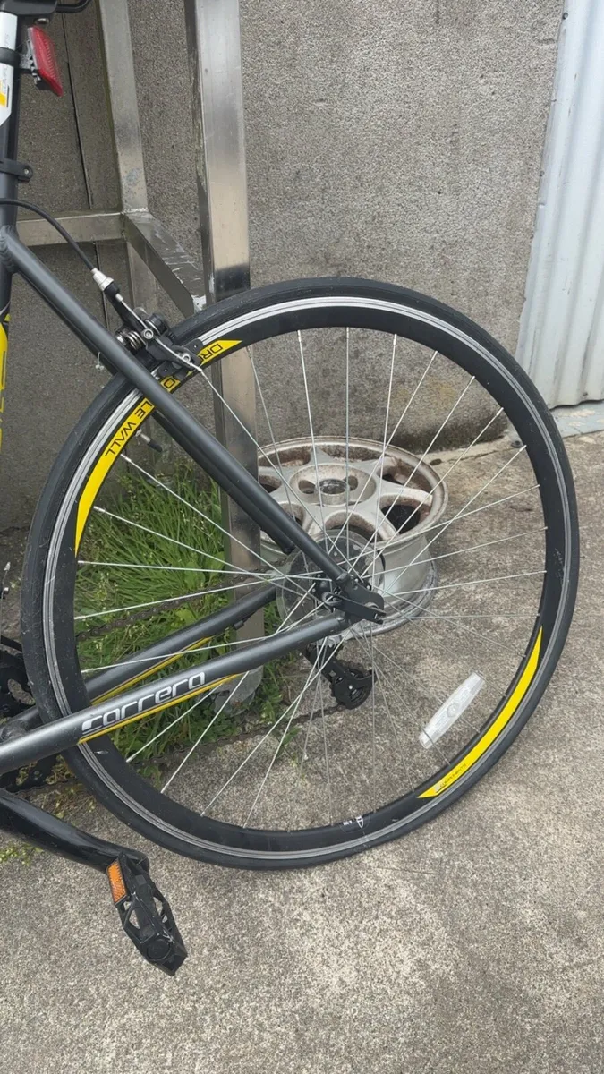 Carrera Road Racing Bicycle - Image 2