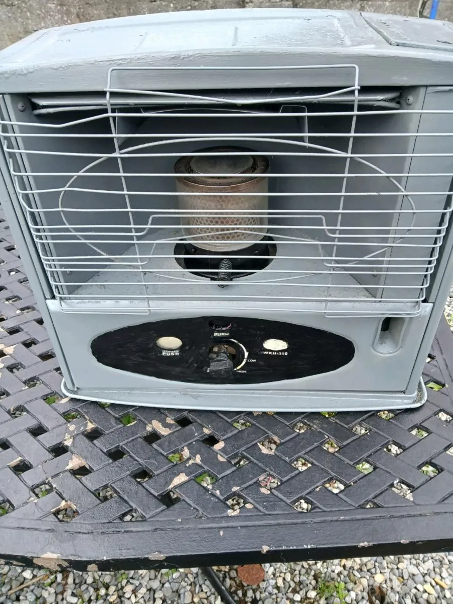 Parfern oil heater working perfect pm - Image 1