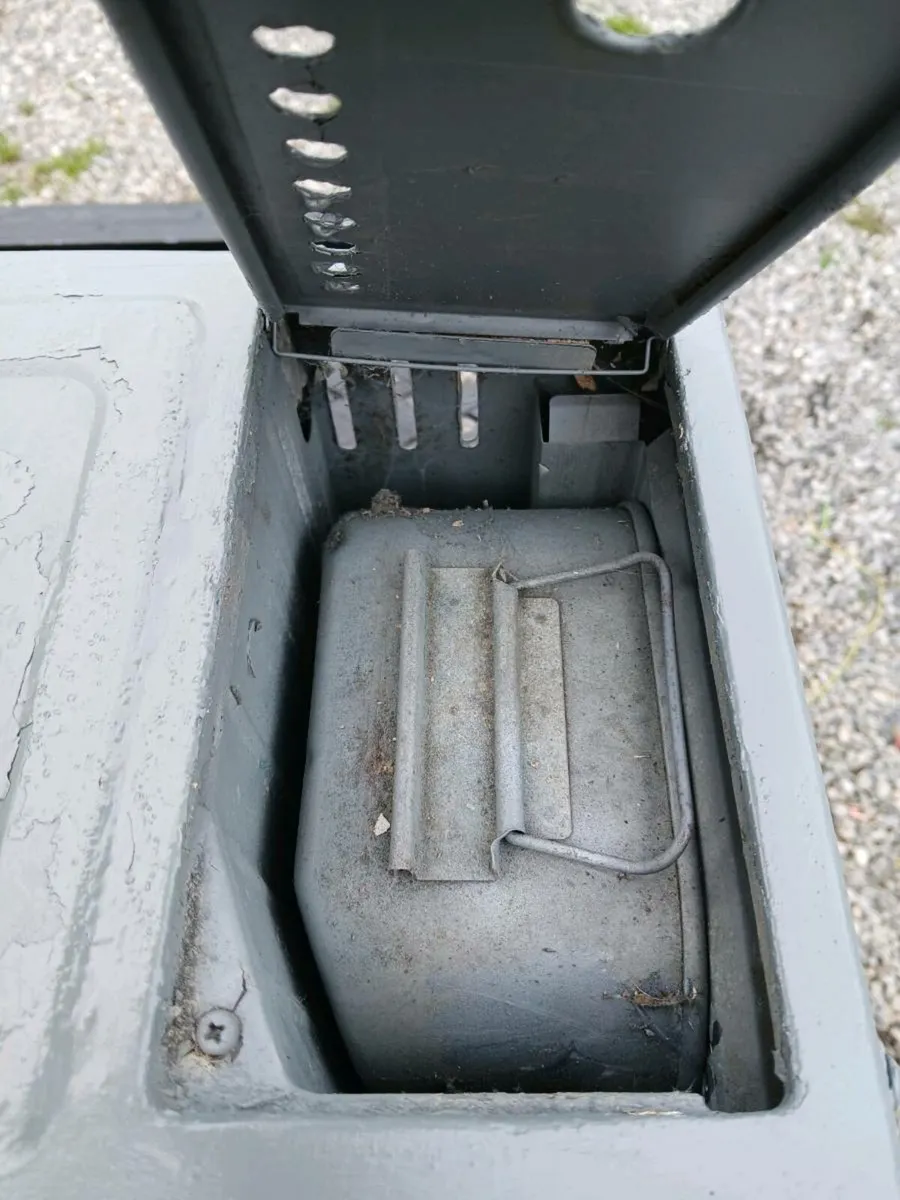 Parfern oil heater working perfect pm - Image 3