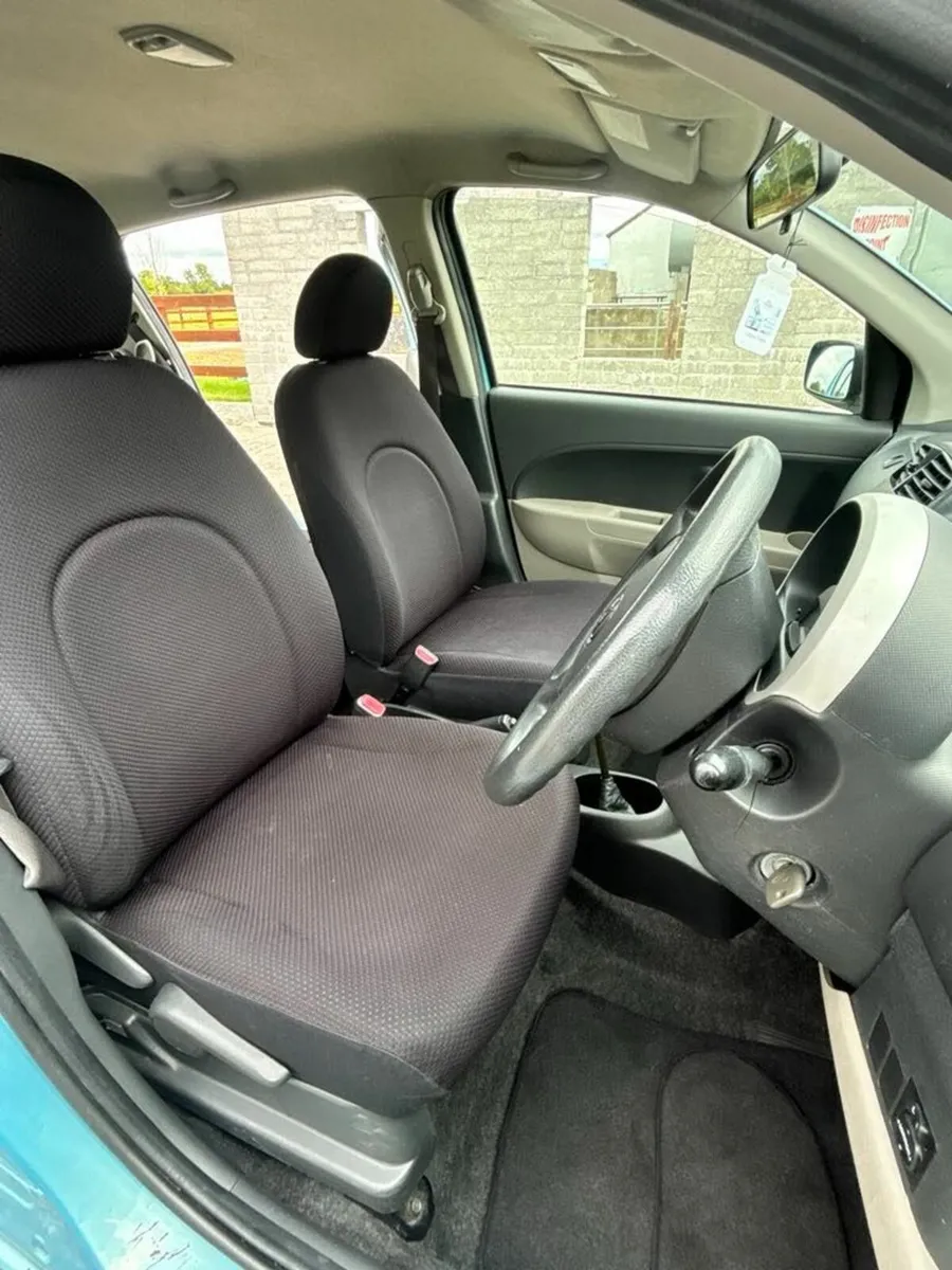 Daihatsu Sirion 2007 - Image 2