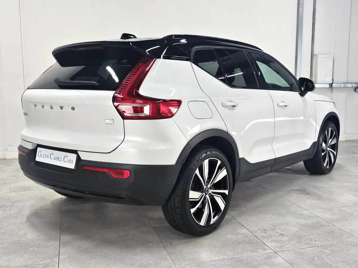 2022 Volvo XC40 1.5 T5 Recharge PHEV R Design Pro - Image 3