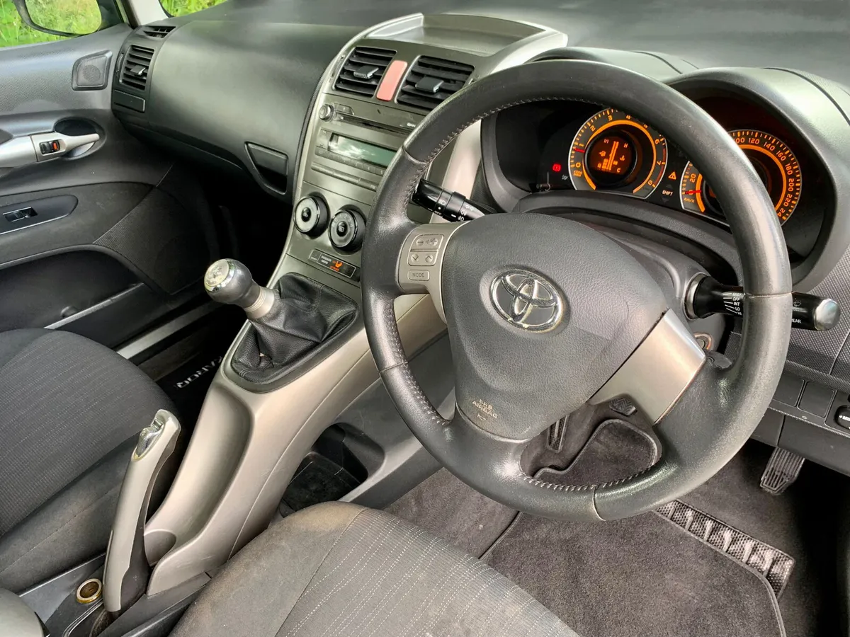 Toyota Auris 2008 1.4 Petrol new nct 5/26 tax 7/25 - Image 4