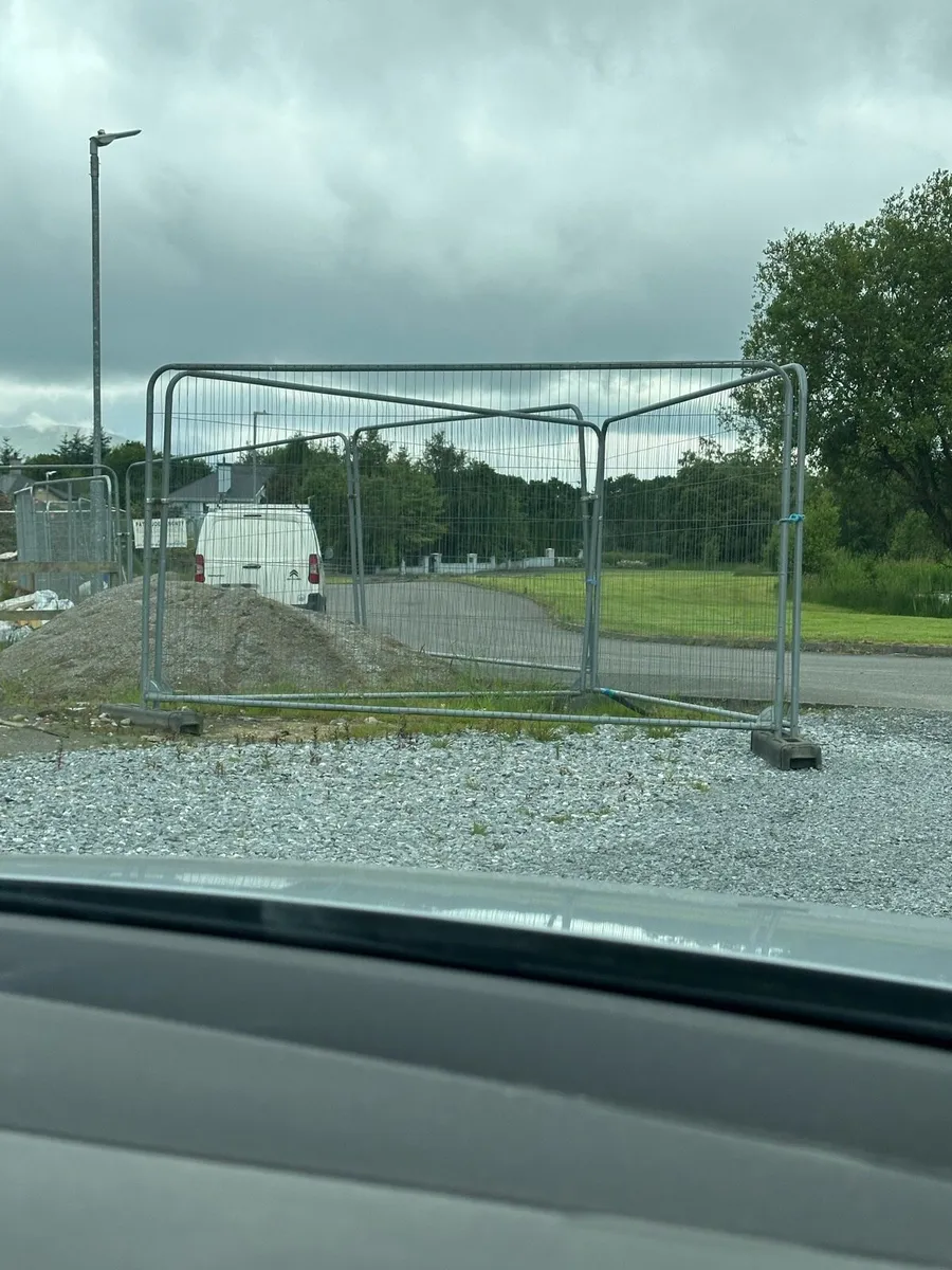 Heras Fencing x21 - Image 1
