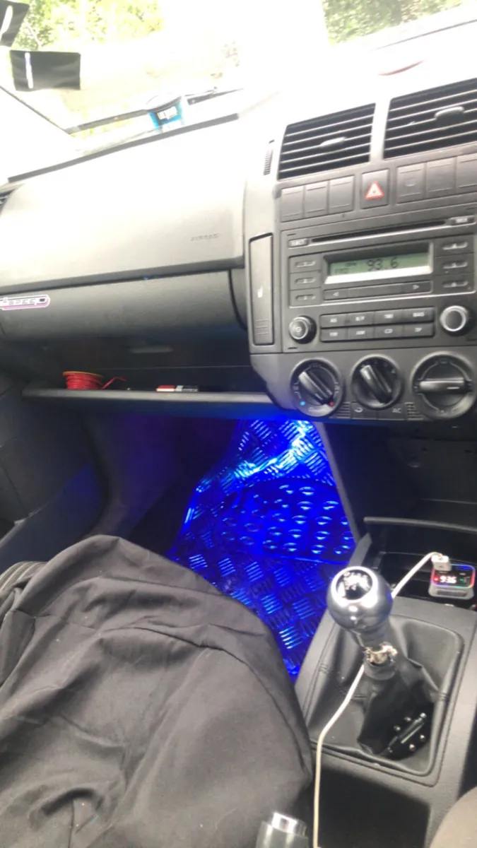Car - Image 2