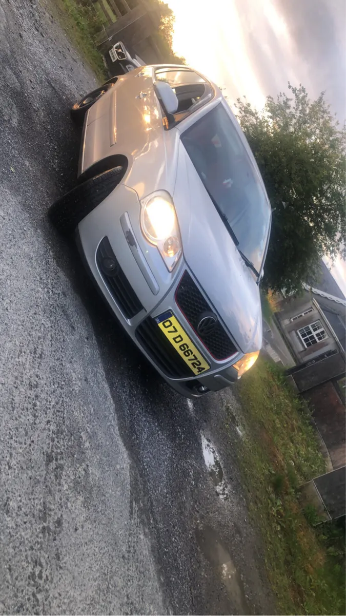 Car - Image 4