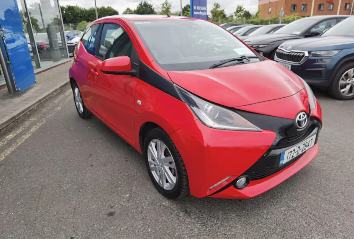TOYOTA AYGO 1.0 X-PLAY - Image 3