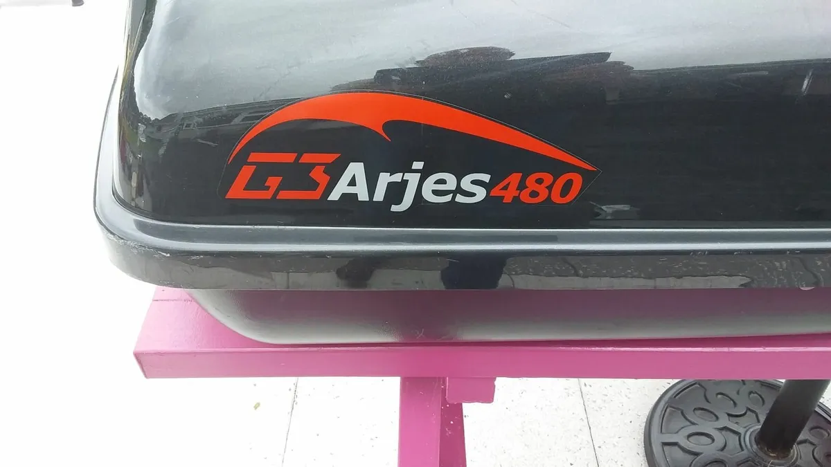 Roof Box - Image 3