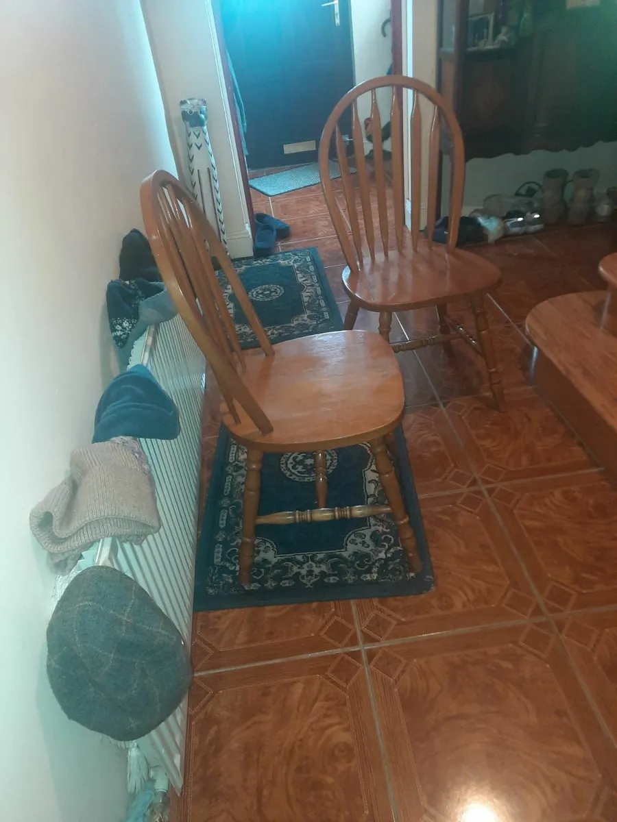 Pair of kitchen chairs - Image 2