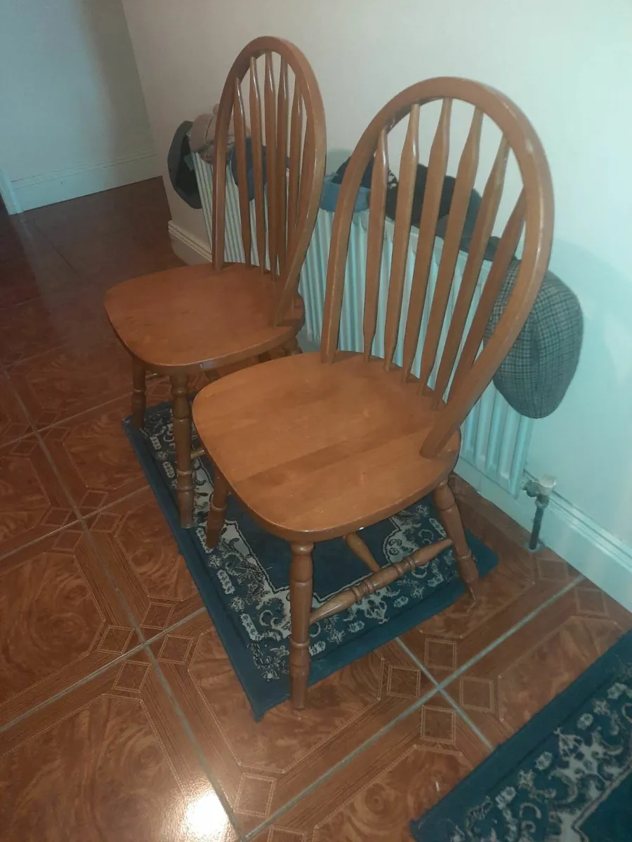 Pair of kitchen chairs - Image 4
