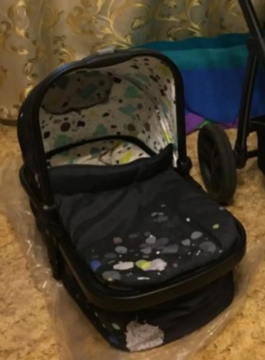 Cosatto giggle 2 carrycot - Image 3