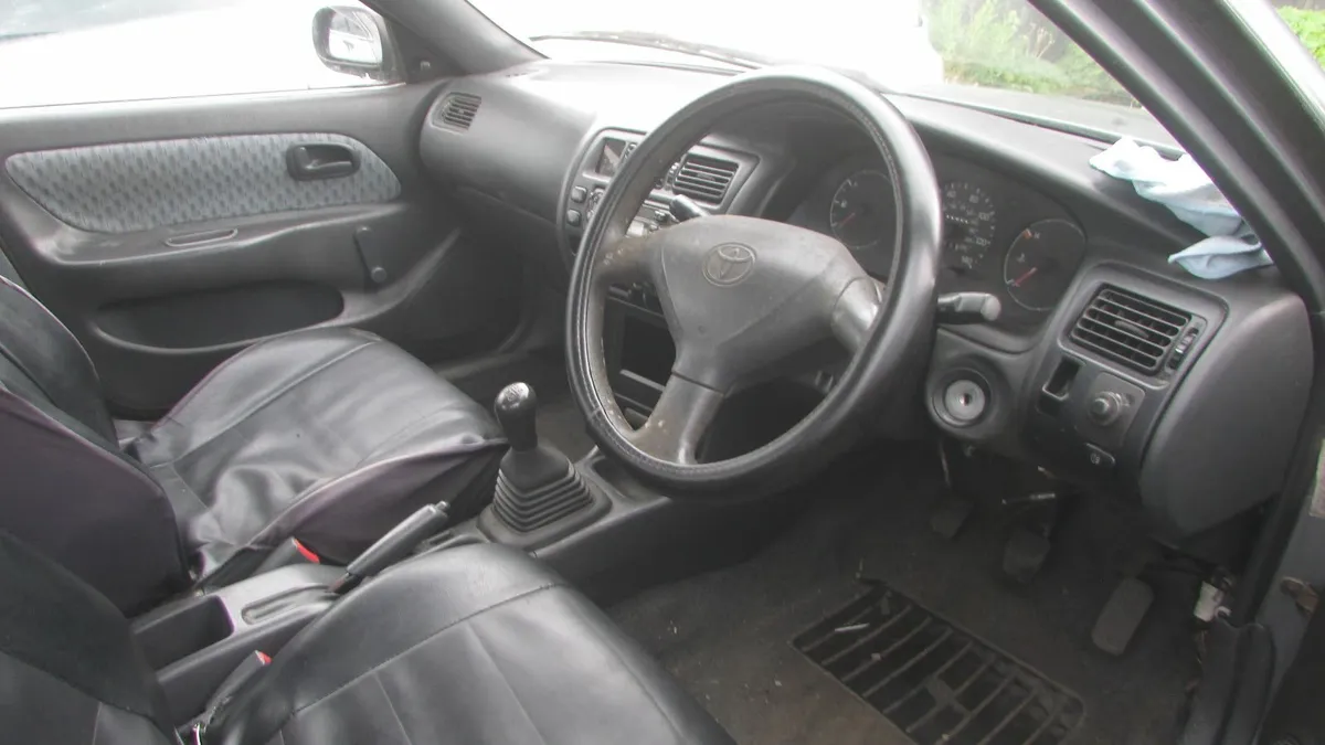 Toyota Corolla 1996 - Image 3