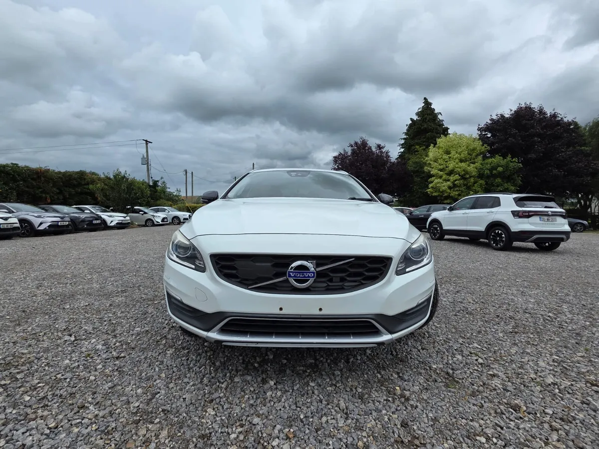 2016 Volvo V60 Cross Country T4 SE - Image 2